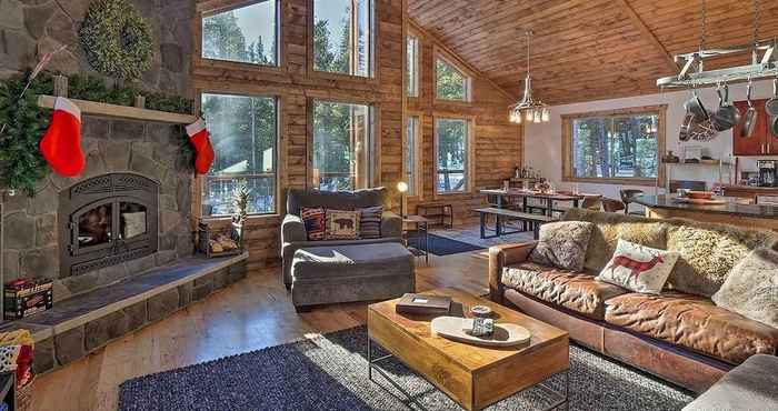 Lainnya Stunning Luxury Mountain Getaway w/ Deck!