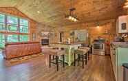 Others 3 Butler Cabin on 19 Acres w/ Hot Tub & Fire Pit!