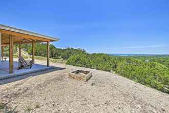 Lain-lain 4 Modern Cabin w/ Stunning Views: ~ 1 Mi to Lake!