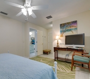 อื่นๆ 4 Waterfront Dunnellon Home w/ Private Dock & Lanai!