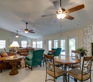 อื่นๆ 5 Waterfront Dunnellon Home w/ Private Dock & Lanai!