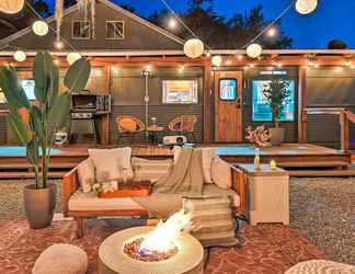 Lainnya 2 Charming Tiny Home w/ Private Hot Tub!