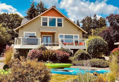 Others Spacious Family-friendly Home on Port Orchard