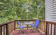 Khác 4 Burke Family Home w/ Deck & Easy City Access!