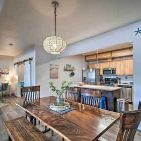 Primary image1海岸海濱度假出租屋,448 Olympic View Ave NE飯店