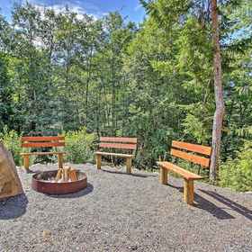 Interior1'right Arm Ranch' Family Cabin in Port Angeles!,新月海滩飯店