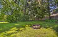 Lain-lain 7 Artsy Upstate Getaway w/ Huge Private Yard!