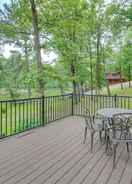 Imej utama Retreat on Lake Hamilton w/ Sunroom & Dock!