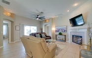 Others 5 Sunny Home in The Villages + Shared Amenities