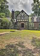 Imej utama Birmingham Tudor-style Chalet on Over 2 Acres!