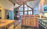 Others 7 Waterfront Lake Pend Oreille Vacation Rental!