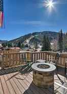 Imej utama Red River Condo w/ Fire Pit: 1/2 Mi to Slopes!