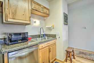 Lain-lain 4 Dog-friendly Fraser Condo w/ View & Amenities