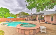 Others 5 Granbury Abode w/ Pool & Grill ~ 3 Miles to Lake!