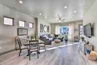 Others Modern Poncha Springs Townhome w/ Hot Tub!