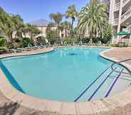 Others 2 Galveston Condo w/ Oceanfront Views & 2 Pools