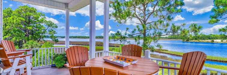 อื่นๆ Riverfront Carrabelle Home w/ Furnished Patio!