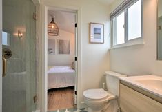 Others 3 Chic & Central Ventura Home - Walk to Beach!