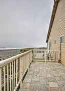 Primary image Quiet Waterfront Escape w/ Hot Tub & Beach Access!