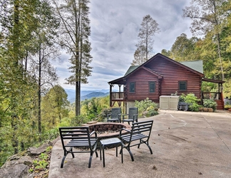 Others 2 Cabin w/ BBQ + Games - Walk to Blue Ridge Parkway!