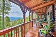 Lain-lain Cabin w/ BBQ + Games - Walk to Blue Ridge Parkway!