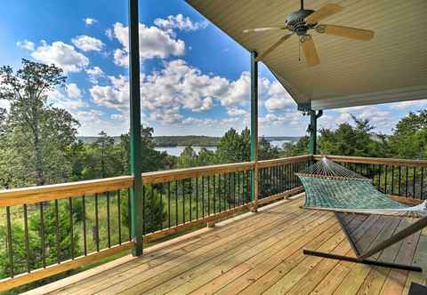 Others Spacious Family Home w/ Norfork Lake Views!