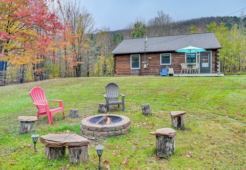 Others High Peak Heaven: Cozy Log Cabin on 1 Acre!