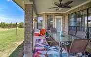 Khác 3 Spacious Killeen Home w/ Large Yard & Patio!