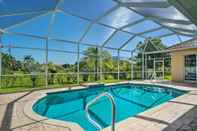 Lain-lain Chic Cape Coral Villa w/ Sunny Private Pool!