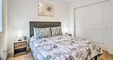 Others 2 Modern Monroe Home - Private Yard & Mtn Views