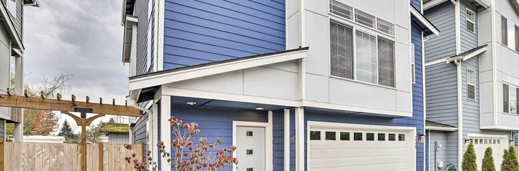 Others Modern Monroe Home - Private Yard & Mtn Views