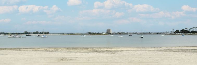 Others San Diego Home w/ Deck: Walk to Mission Beach!