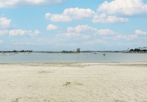 Others San Diego Home w/ Deck: Walk to Mission Beach!