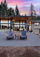 Imej utama 'pahto's Retreat' Luxe White Salmon Home W/hot Tub