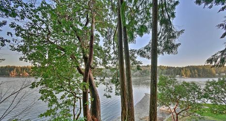Others 2 Waterfront Olympia Home w/ Private Beach & Kayaks!
