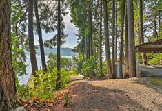 Others 7 Waterfront Olympia Home w/ Private Beach & Kayaks!