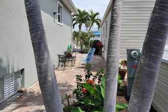 Others 4 South Hutchinson Island Cottage w/ Beach Access!