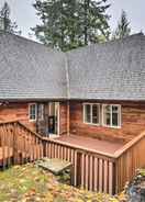 Imej utama Cabin w/ Hot Tub, 25 Mi to Olympic Nat'l Park