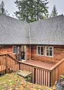 Imej utama Cabin w/ Hot Tub, 25 Mi to Olympic Nat'l Park