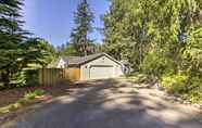 Lain-lain 4 Quiet Lakefront Olympia Home W/dock on Â½ Acre