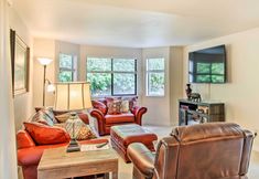 기타 3 Quiet Lakefront Olympia Home w/ Dock on Half Acre