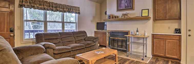 Lain-lain Cozy Grand Lake Retreat: Fireplace & Stream Access