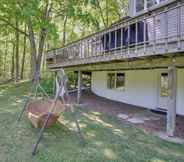 Others 7 Updated Home w/ Deck: 2 Mi to Sister Bay Beach!