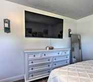 Others 3 Gorgeous Fort Pierce Condo: Steps to Water!