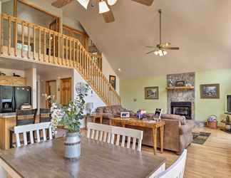 Lainnya 2 Expansive Cabin With Sunroom Near Lake Hiwassee!