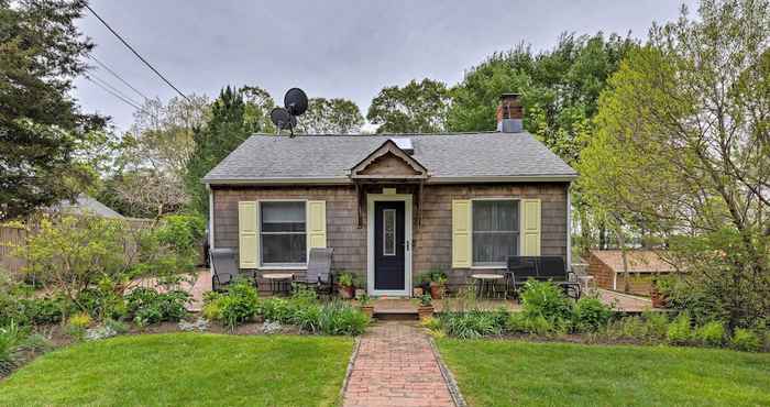Others Cute East Hampton Cottage w/ Patio - Walk to Beach