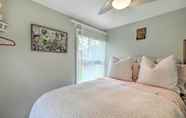 อื่นๆ 4 Cute East Hampton Cottage w/ Patio - Walk to Beach