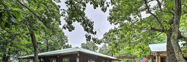 Khác 'pine Lodge Cabin' on 450 Acres in Ozark Mountains