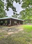 Imej utama 'pine Lodge Cabin' on 450 Acres in Ozark Mountains