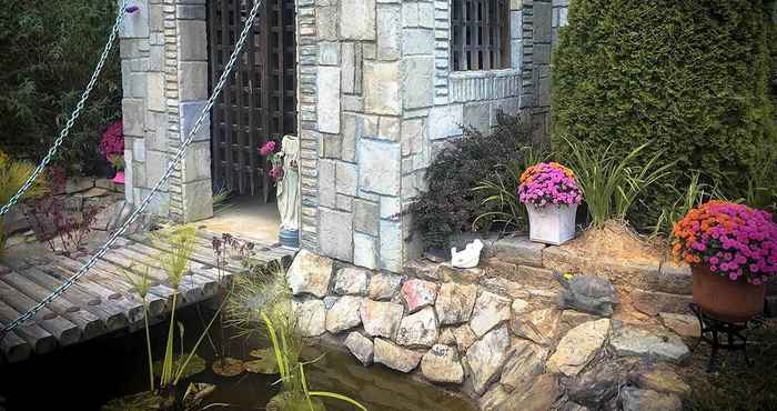 Lainnya Murphy Castle Vacation Rental w/ Private Hot Tub